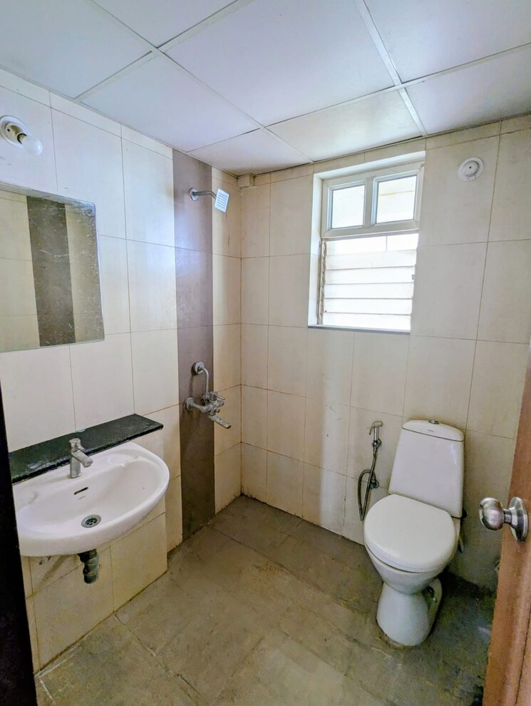 Bathroom, the-chatterjee-the-crown-greens 2 Bedroom 910 Sq.Ft. Apartment In Hinjewadi Pune 9275238