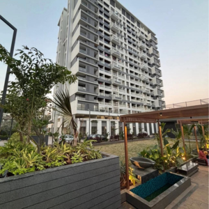 2 BHK Apartment For Rent in Majestique Signature Tower Phase 2, Dasar