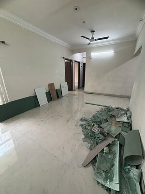 Team Area in 3 BHK Apartment at Paramount Emotions, Sector 1 Greater Noida – for Rent