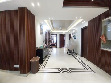Bedroom in 4 BHK Builder Floor at Realtech The Luxurium, Sushant Lok I – for Sale