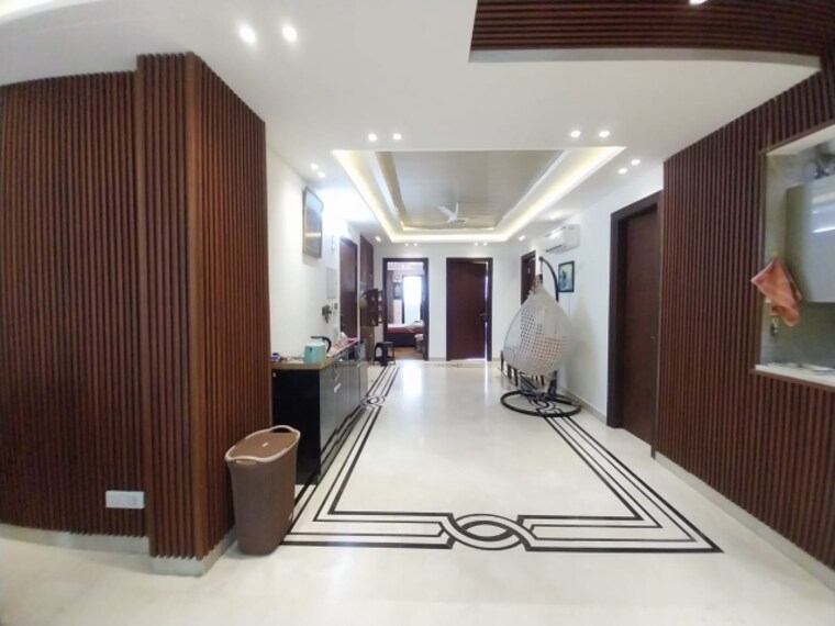 Bedroom, realtech-the-luxurium 4 Bedroom 2750 Sq.Ft. Builder Floor In Sushant Lok I Gurgaon 9275306