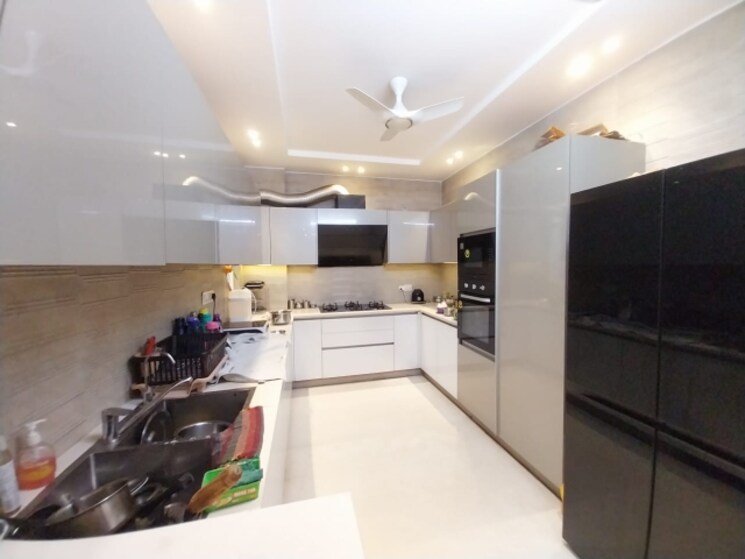 Team Area, realtech-the-luxurium 4 Bedroom 2750 Sq.Ft. Builder Floor In Sushant Lok I Gurgaon 9275306