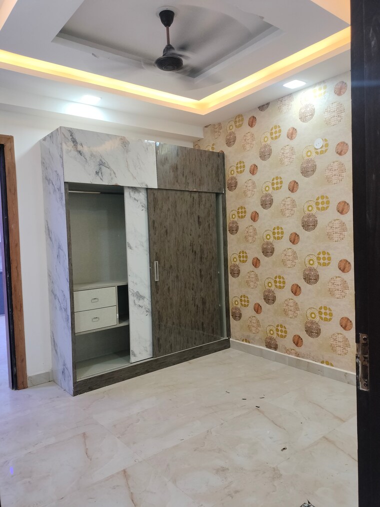 Room, knowledge park v greater noida 3 Bedroom 1700 Sq.Ft. Builder Floor In Knowledge Park V Greater Noida Greater Noida 9275308