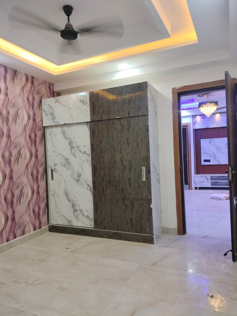 Room, knowledge park v greater noida 3 Bedroom 1700 Sq.Ft. Builder Floor In Knowledge Park V Greater Noida Greater Noida 9275308