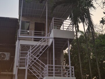 Staircase in 1 BHK Apartment at Green View Ghansoli, Ghansoli – for Rent