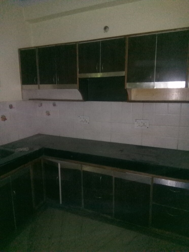 Kitchen, shalimar garden 2 Bedroom 900 Sq.Ft. Apartment In Shalimar Garden Ghaziabad 9275312