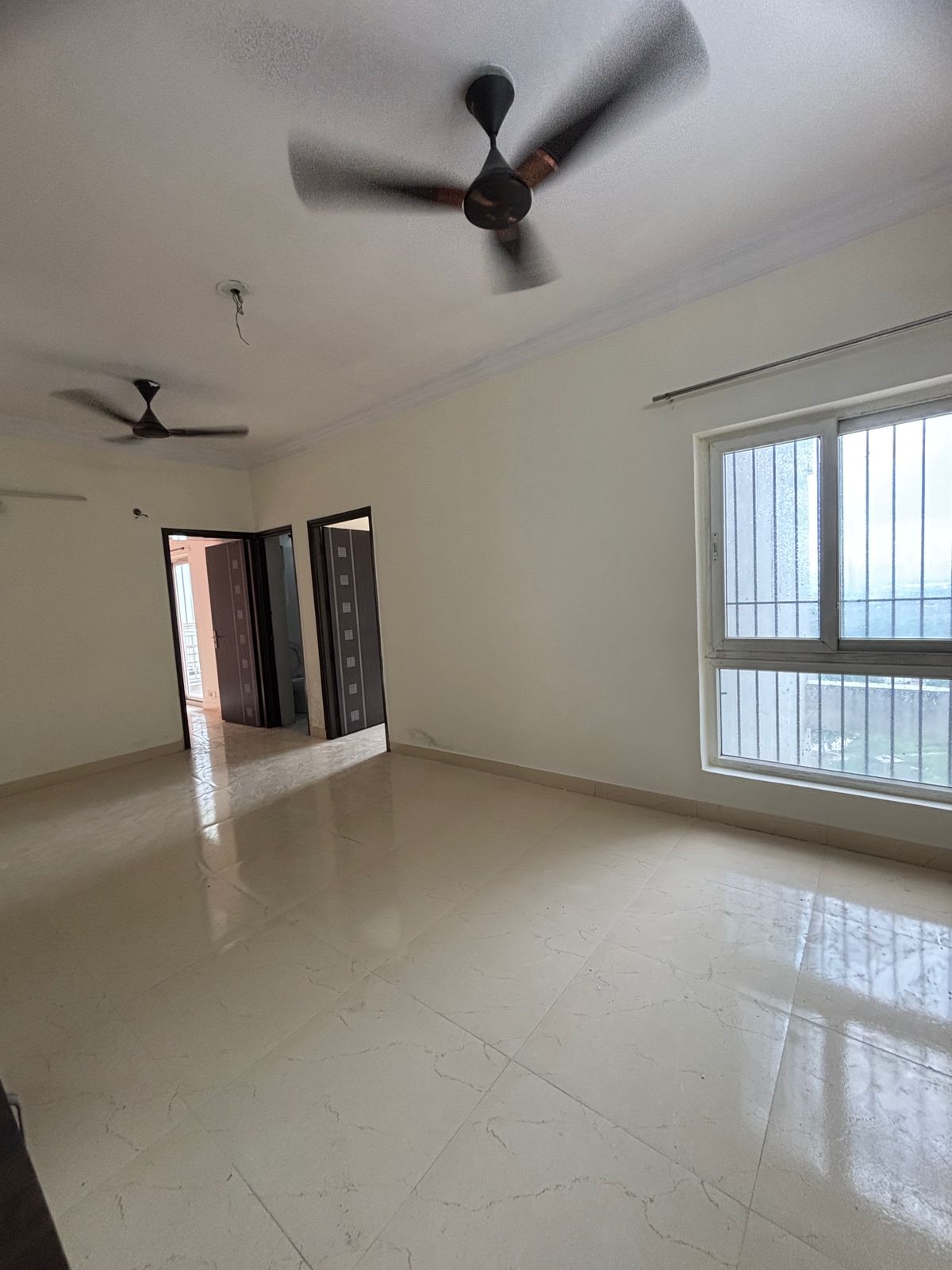 2 BHK 1075 Sq.Ft. Apartment in Paramount Emotions