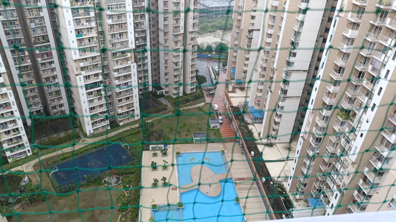 3 BHK Apartment For Rent in Mahagun Mywoods