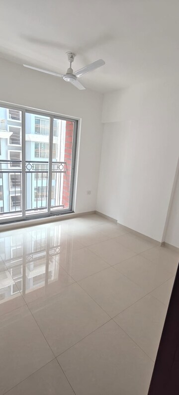 Room in 2 BHK Apartment at Jhamtani Ace Abode, Kiwale – for Rent