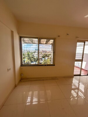 Room in 2 BHK Apartment at Sai Vaibhav Pune, Pimple Saudagar – for Sale