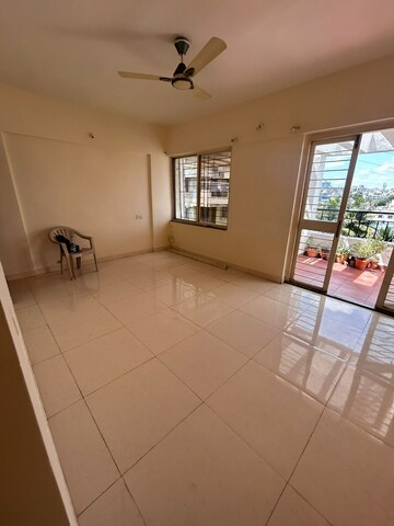 Room in 2 BHK Apartment at Sai Vaibhav Pune, Pimple Saudagar – for Sale