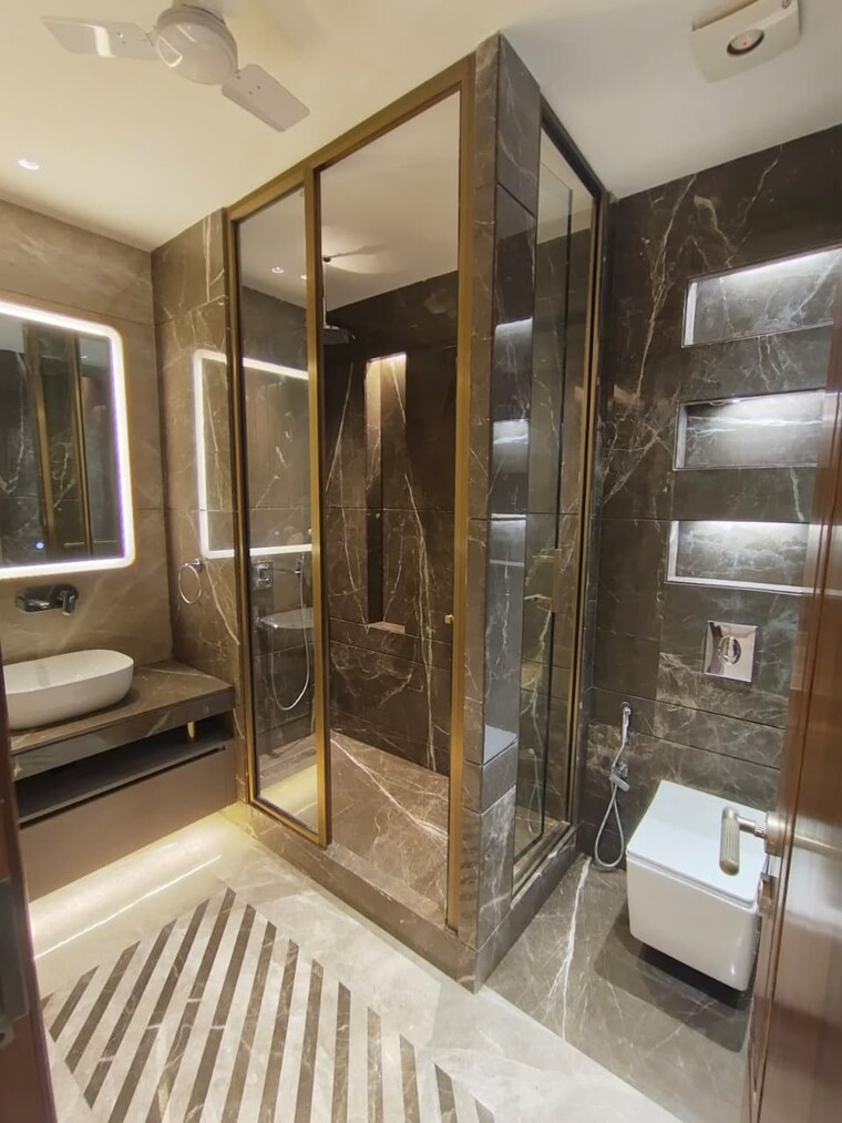 Gym, panchsheel enclave 3 Bedroom 2385 Sq.Ft. Builder Floor In Panchsheel Enclave Delhi 9275385