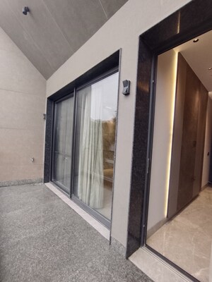 Building Lobby in 3 BHK Builder Floor at Panchsheel Enclave – for Rent