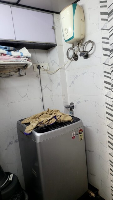 Bathroom in 2 BHK Apartment at Devratna Apartment, Chunabhatti – for Sale