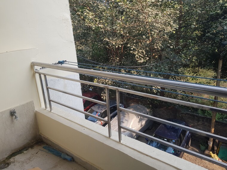 Balcony, vaishali sector 4 1.5 Bedroom 800 Sq.Ft. Builder Floor In Vaishali Sector 4 Ghaziabad 9275286