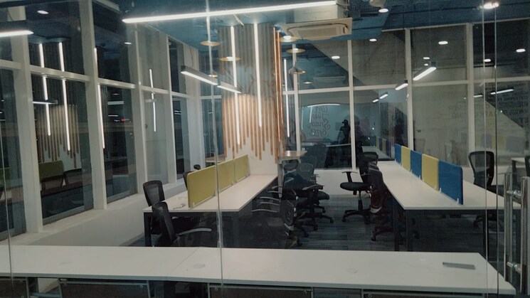 Gym, vijay nagar Commercial Office Space 3500 Sq.Ft. In Vijay Nagar Indore 9275449