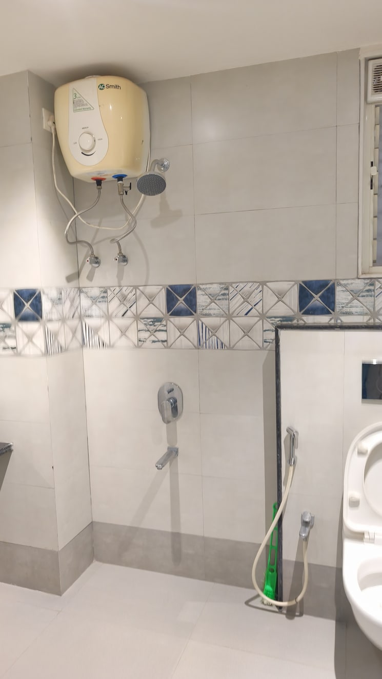 Bathroom, tapovan road 2 Bedroom 1200 Sq.Ft. Apartment In Tapovan Road Nashik 9275460