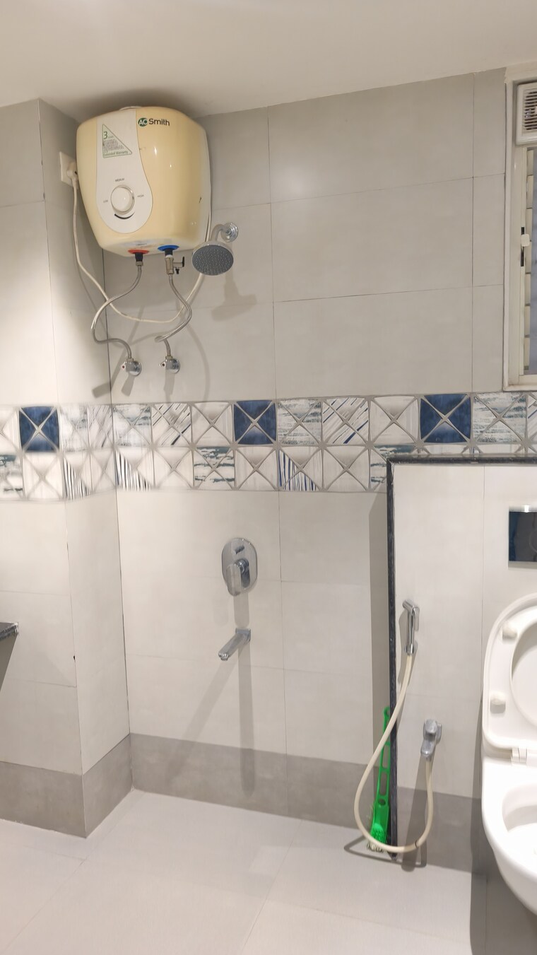 Bathroom, tapovan road 2 Bedroom 1200 Sq.Ft. Apartment In Tapovan Road Nashik 9275460