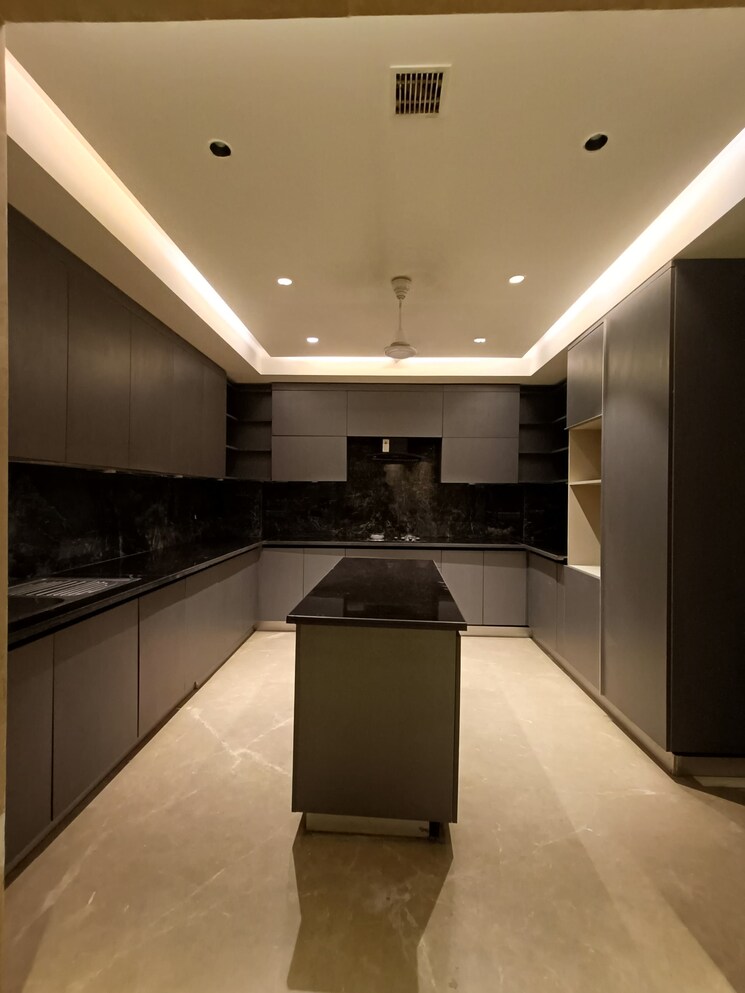 Kitchen, dlf-green-avenue 4 Bedroom 4500 Sq.Ft. Builder Floor In Dlf Phase iv Gurgaon 9275485