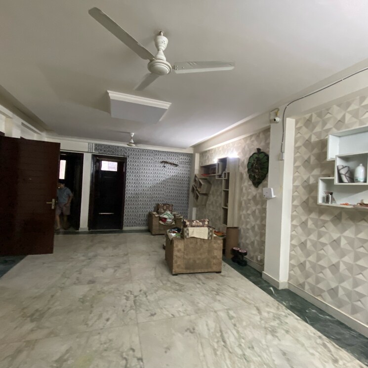  Parking, chattarpur 3 Bedroom 1100 Sq.Ft. Builder Floor In Chattarpur Delhi 9275506