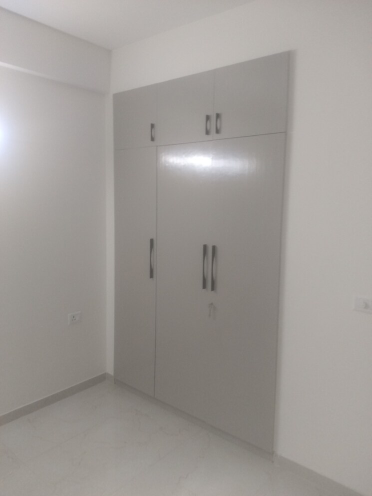 Room, smart-world-gems 2.5 Bedroom 1103 Sq.Ft. Apartment In Sector 89 Gurgaon 9275549