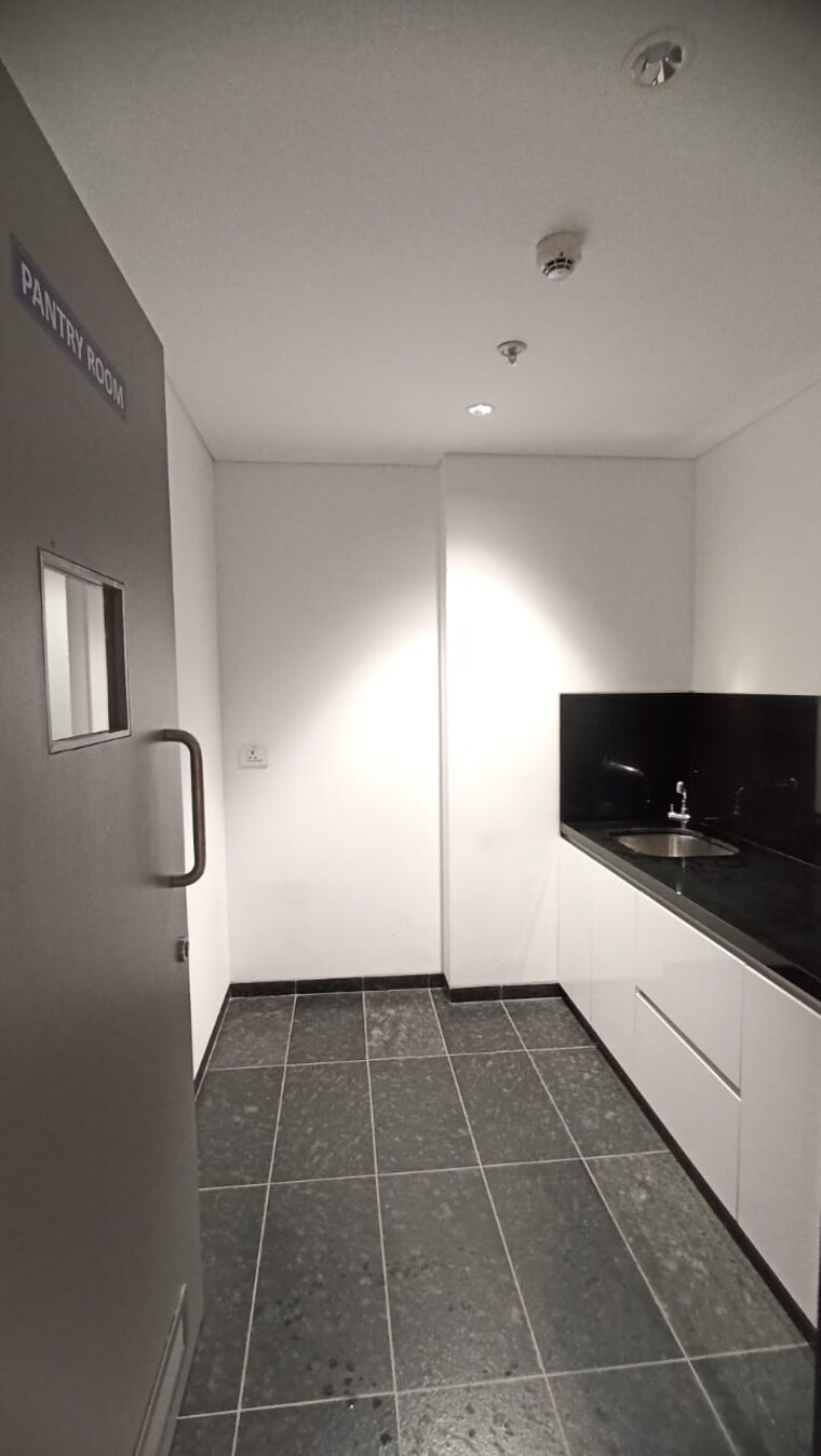 Kitchen, mundhwa Commercial Office Space 1959 Sq.Ft. In Mundhwa Pune 9275493