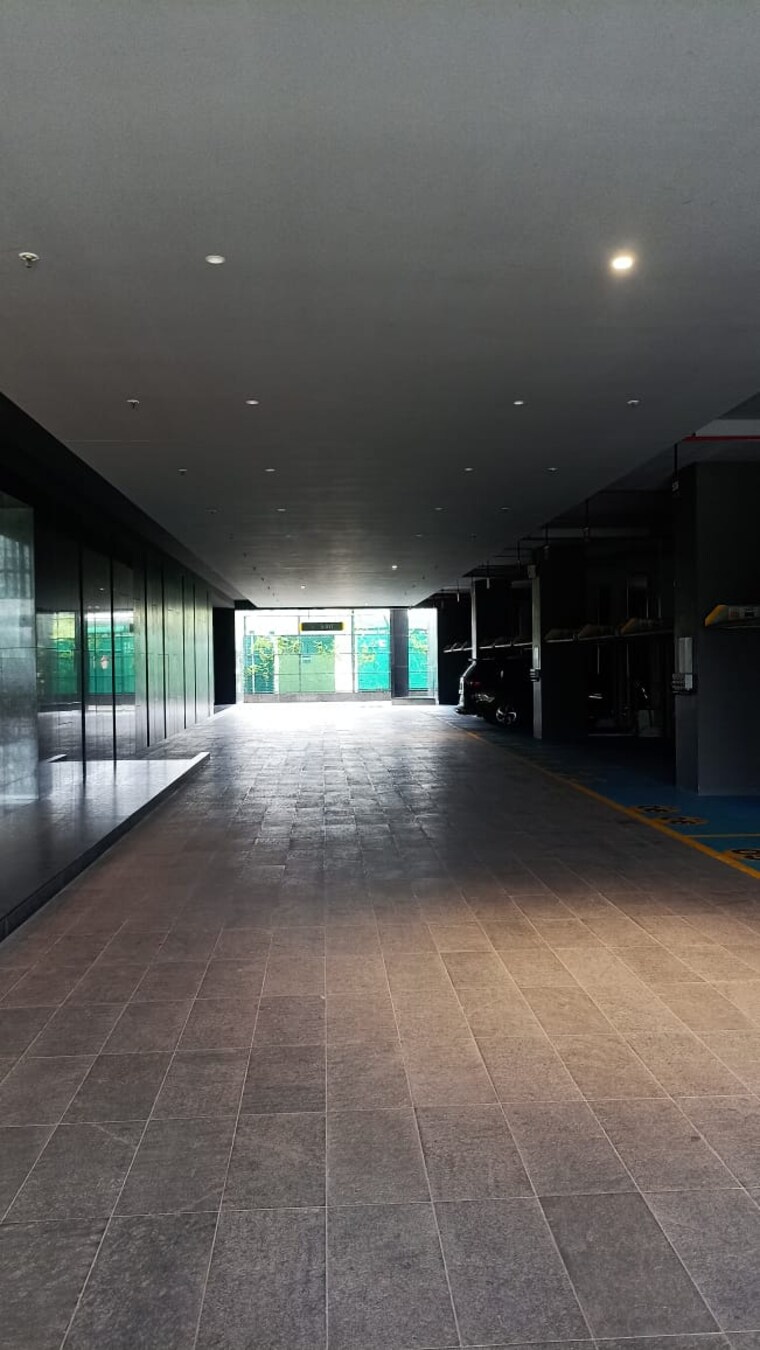  Parking, mundhwa Commercial Office Space 1959 Sq.Ft. In Mundhwa Pune 9275493