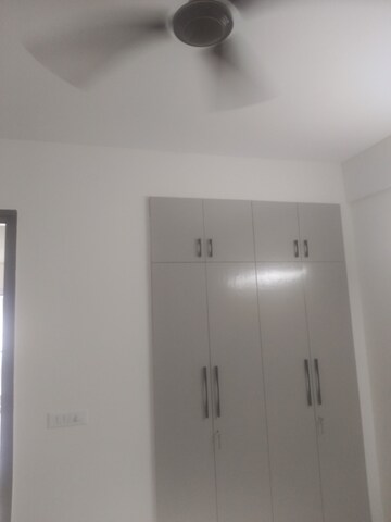 Room in 2.5 BHK Apartment at Sector 89 – for Rent