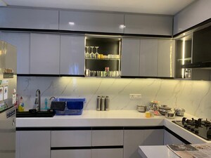 Kitchen in 3 BHK Apartment at Gomti Nagar – for Rent