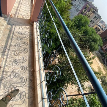 Balcony in 1 BHK Builder Floor at Chattarpur – for Rent