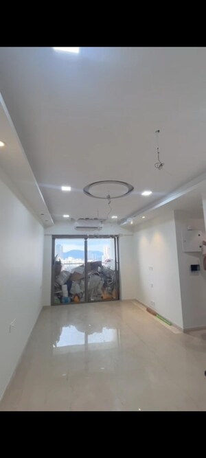 Furnished Amenities in 2 BHK Apartment at Kalpataru Paramount D, Kapur Bawdi – for Rent