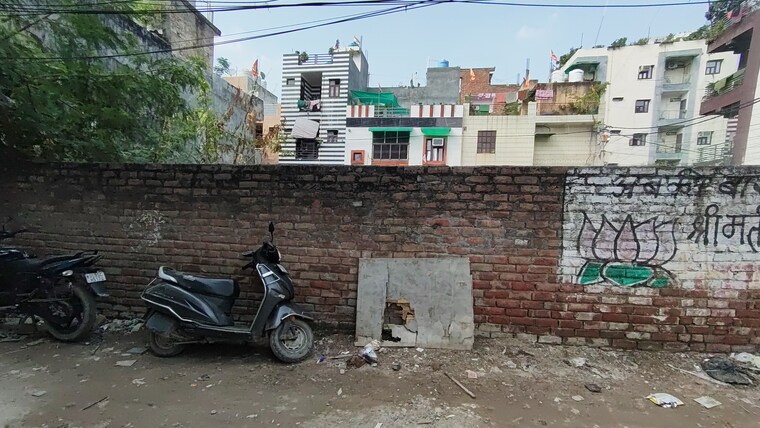 undefined, mohan garden  200 Sq.Yd. Plot In Mohan Garden Delhi 9275666