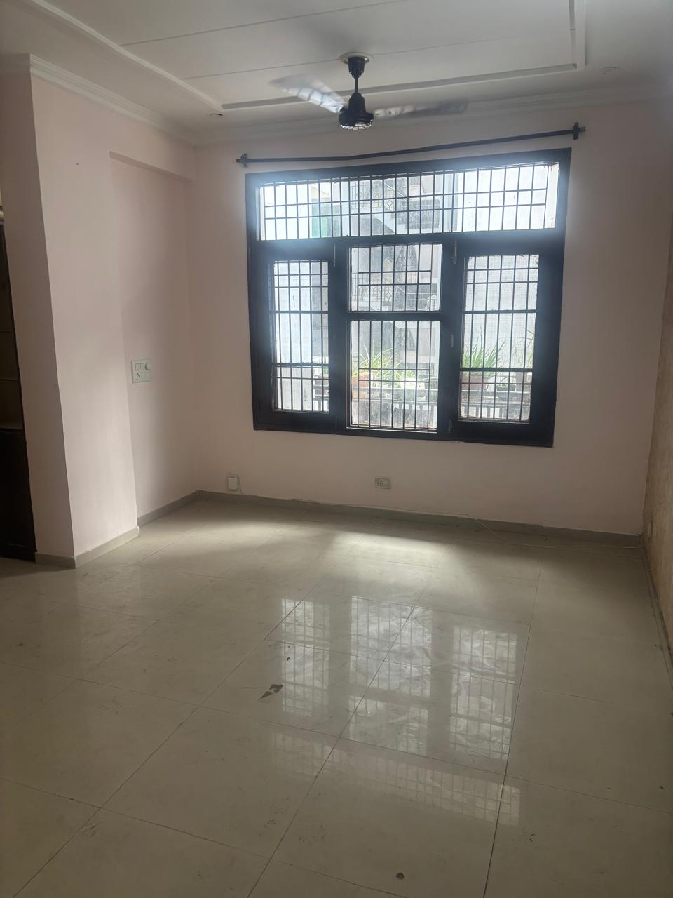2 BHK Apartment For Rent in Pir Machalla