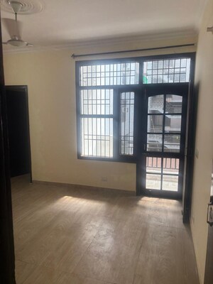 Room in 2 BHK Apartment at Pir Machalla – for Rent