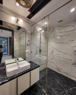 Master Bedroom in 4 BHK Builder Floor at Greater Kailash – for Rent