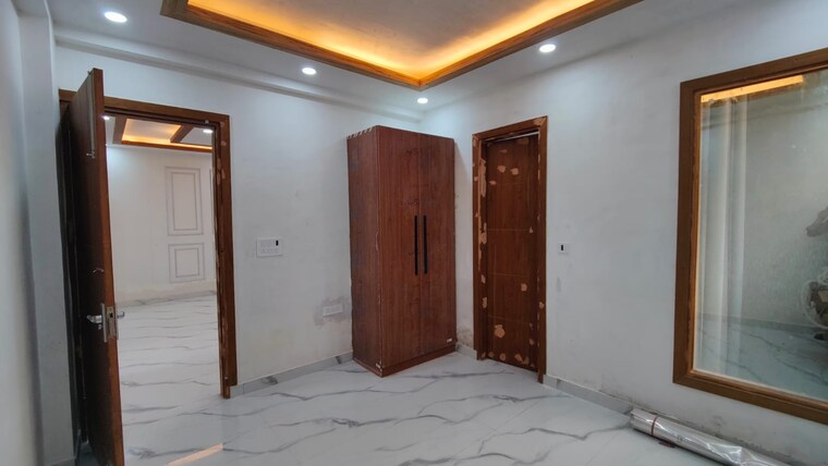 Room, green fields colony 4 Bedroom 2700 Sq.Ft. Builder Floor In Green Fields Colony Faridabad 9275668
