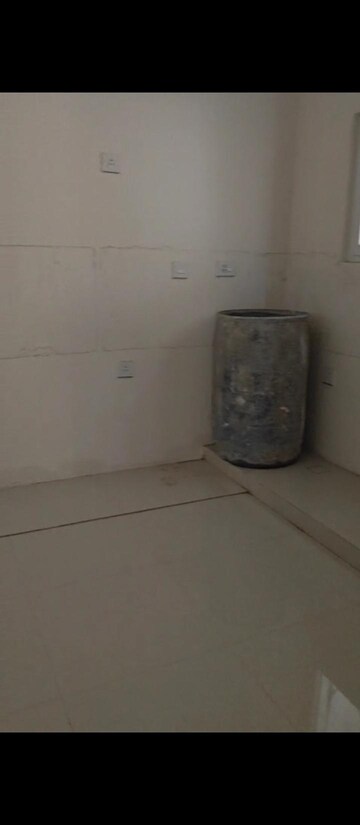  2 BHK Apartment at SMR Vinay Iconia Hyderabad, Kondapur – for Sale