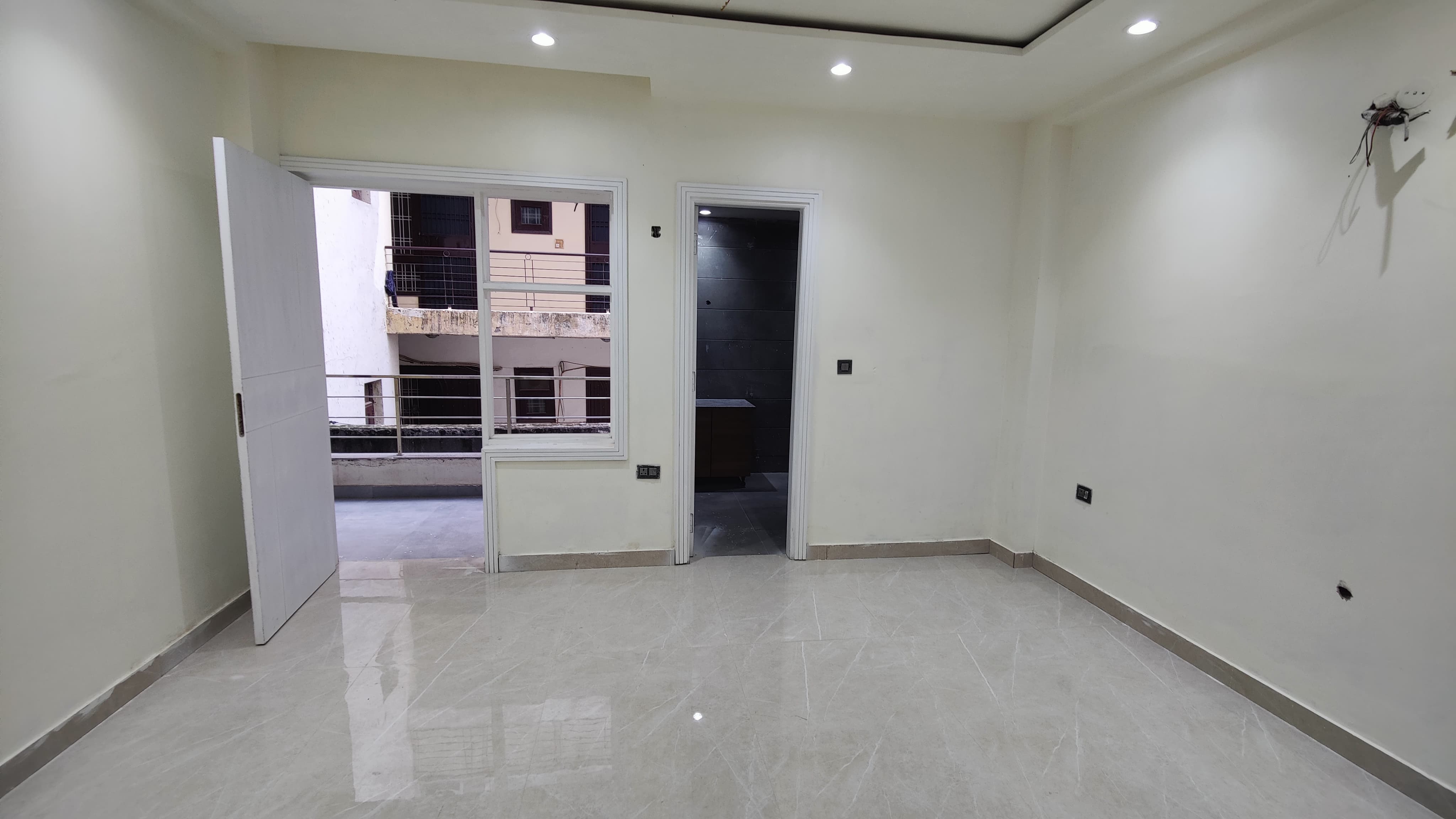 4 BHK + Pooja Room,Servant Room Builder Floor For Rent in 4 Bhk 