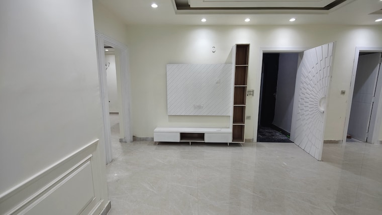 Room, green fields colony 4 Bedroom 4950 Sq.Ft. Builder Floor In Green Fields Colony Faridabad 9275689