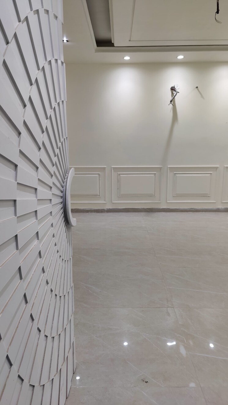 Balcony, green fields colony 4 Bedroom 4950 Sq.Ft. Builder Floor In Green Fields Colony Faridabad 9275689