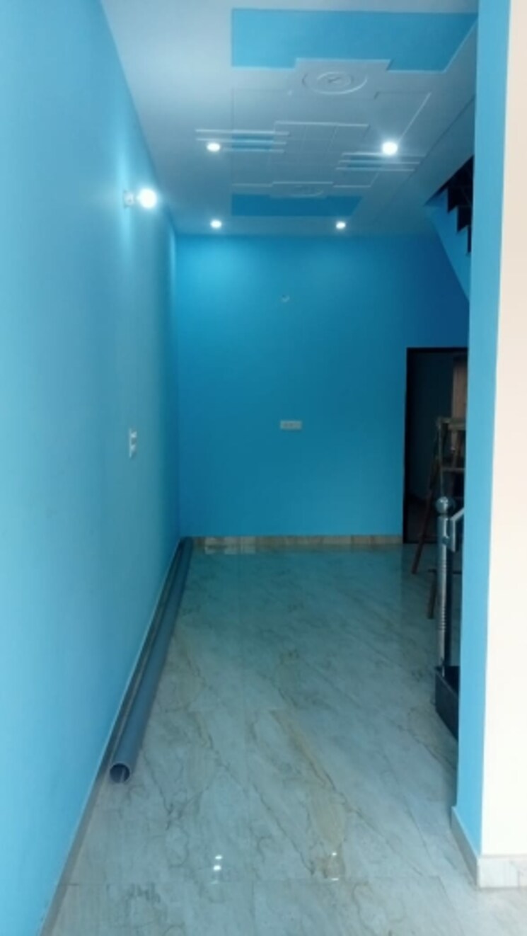 Room, sector 127 3 Bedroom 95 Sq.Yd. Independent House In Sector 127 Mohali 9275691