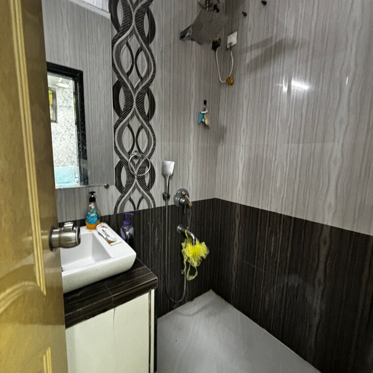 Team Area, evershine-greens 3 Bedroom 1300 Sq.Ft. Apartment In Anand Nagar Mumbai 9275752