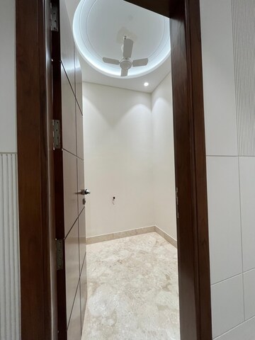 Building Lobby in 4 BHK Builder Floor at Greater Kailash I – for Sale