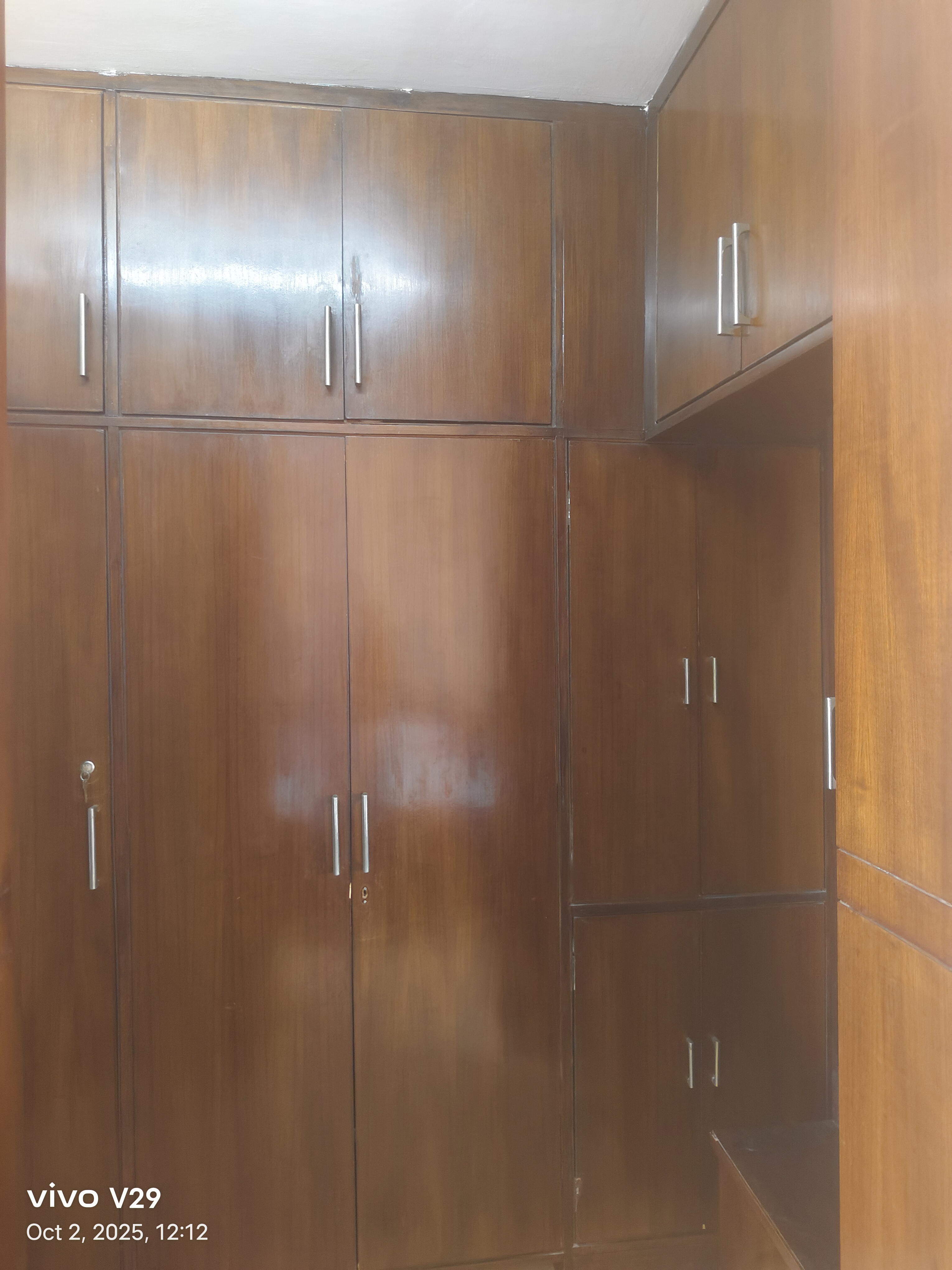 5 BHK + Servant Room Apartment For Rent in Tata Raheja Raisina Residency