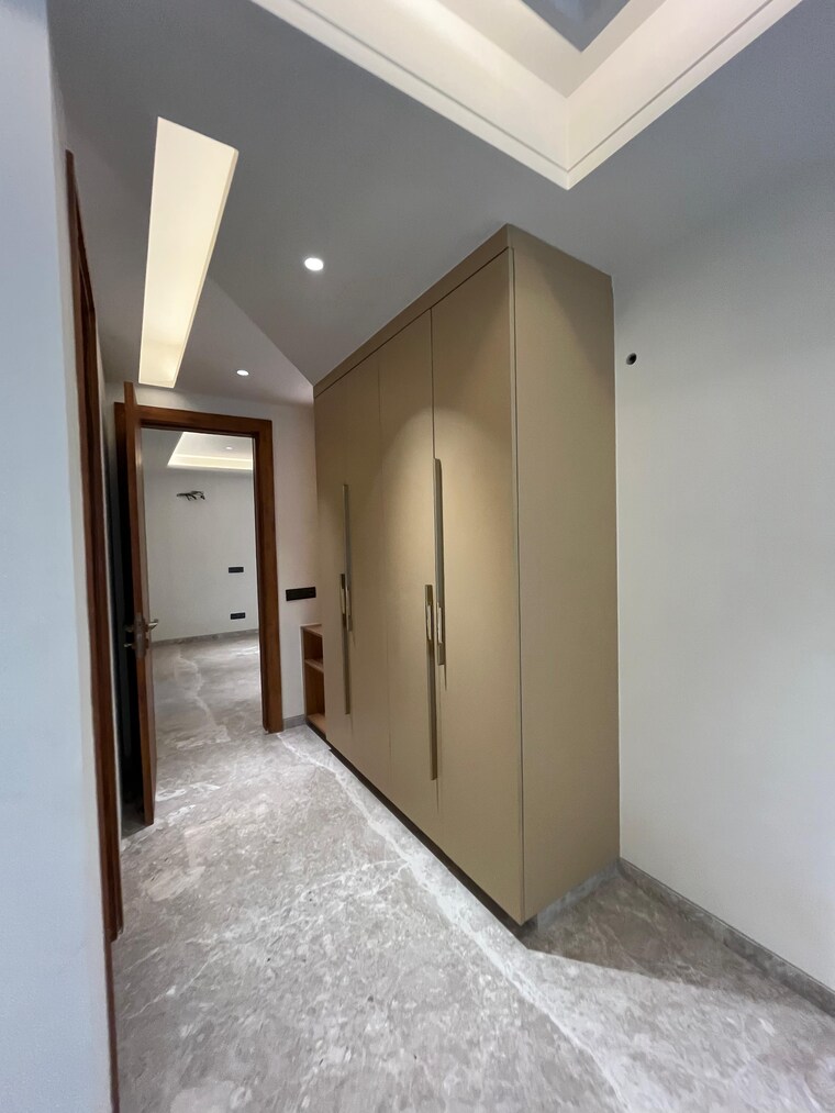 Room, geetanjali enclave 4 Bedroom 3700 Sq.Ft. Builder Floor In Geetanjali Enclave Delhi 9275755