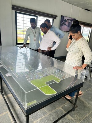  Land – Exterior View View at Samruddhi Mahamarg - for Sale