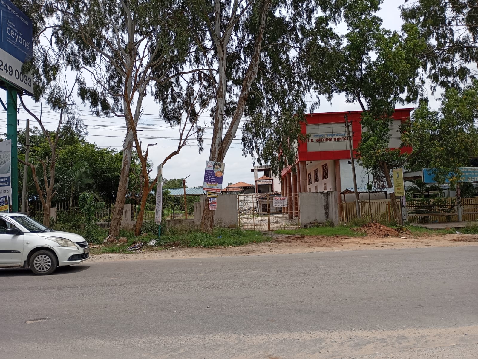 Plot For Sale in Sai Prashanthii Enclaave