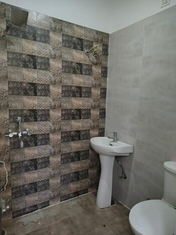 MS Enclave Zirakpur