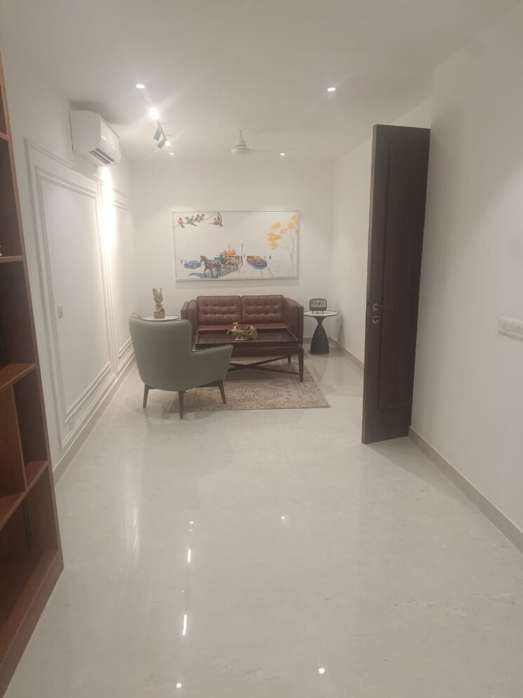 Living Room, dlf-silver-oaks 2 Bedroom 1200 Sq.Ft. Apartment In Sector 26 Gurgaon 9275770