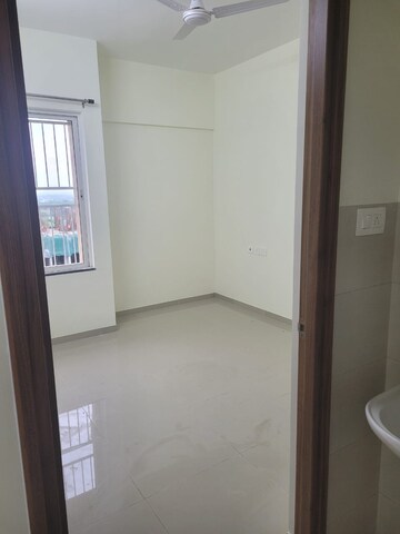 Room in 2 BHK Apartment at Kolte Patil Life Republic R 10, Hinjewadi – for Rent